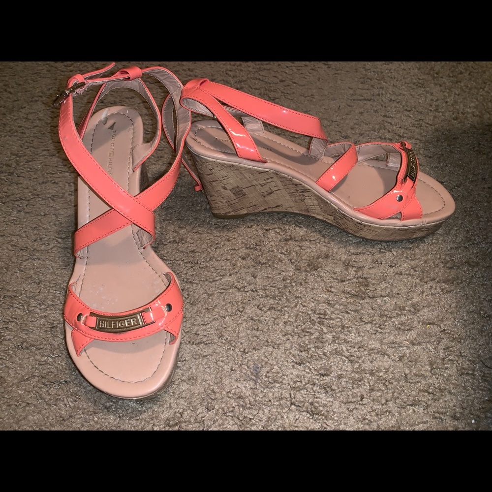 Women’s  tommy Hilfiger Size 8